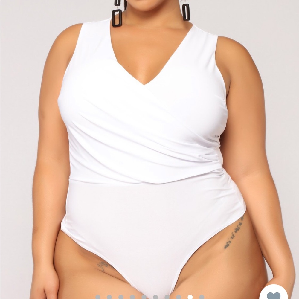 fashion nova montse v neck bodysuit - white